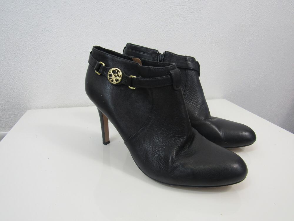 Coach 10B Salene Black Heels Black Hold Oval Toe 3.5" Stacked Heels Oval Toe
